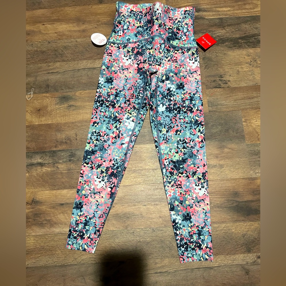 NWT Spanx Booty Boost Floral Splatter 7/8 Tight XS